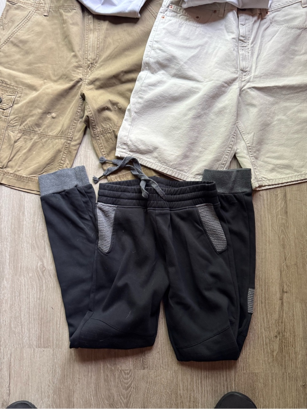 mens bottom bundle - Picture 2 of 5